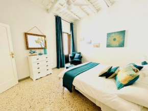 Гостиница Trapani Centro Storico Apartment, Great Central Location! All new furniture and appliances!, Трапани